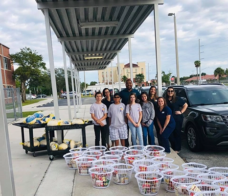 Chiropractor Cape Coral FL Omar Clark 2018 Thanksgiving School Drive